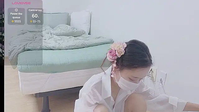 hyeja online show from June 25, 2026, 7:57 am