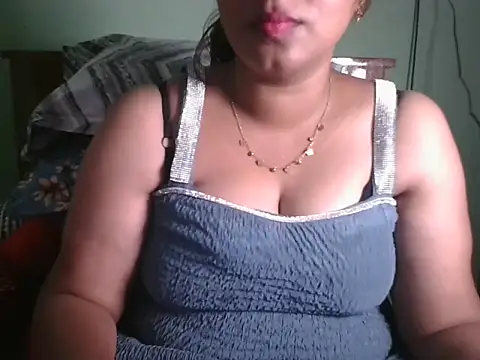 Snapshot of Tamil_Shailu chatting on July 16, 2026, 1:19 pm Tamil Shailu online show from July 16, 2026, 1:19 pm