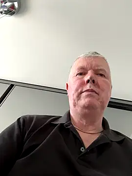 cumboy online show from December 15, 2025, 1:06 pm