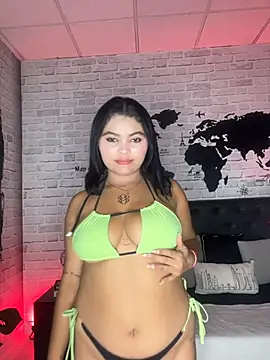 HoneyBunXXX online show from July 16, 2026, 1:19 pm
