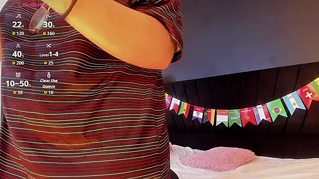 lunadoll18 online show from July 13, 2026, 4:34 am