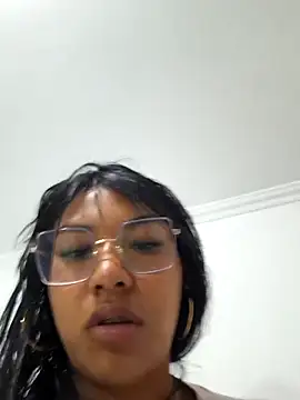 sophiagomezx online show from July 6, 2026, 10:56 pm