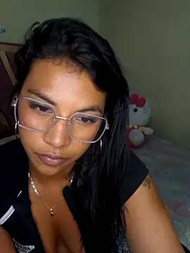 sophiagomezx online show from July 27, 2026, 11:45 pm