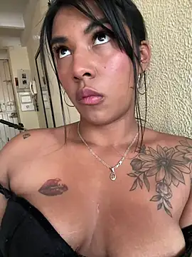 sophiagomezx online show from June 23, 2026, 5:55 pm