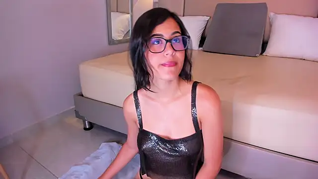 Snapshot of jazminmoree chatting on June 20, 2026, 8:03 pm jazminmoree online show from June 20, 2026, 8:03 pm