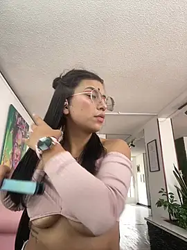 Snapshot of GabyLopez_Pink chatting on July 29, 2026, 6:51 pm GabyLopez Pink online show from July 29, 2026, 6:51 pm