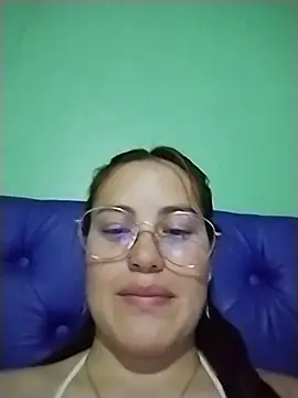 Snapshot of Emma_stt chatting on June 25, 2026, 12:41 am Emma stt online show from June 25, 2026, 12:41 am