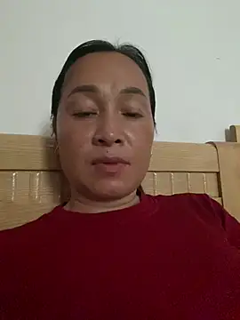 Snapshot of Loly_hana chatting on July 13, 2026, 11:37 pm Loly hana online show from July 13, 2026, 11:37 pm