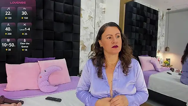 CharlotteG  online show from June 29, 2026, 2:39 pm