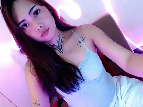 francine xx online show from July 12, 2026, 9:32 am