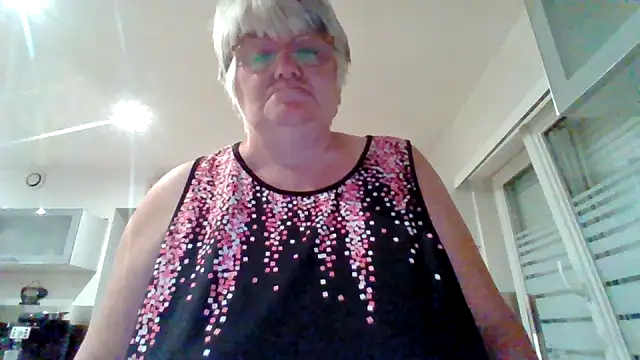 Snapshot of coquinesensuel chatting on July 3, 2026, 8:15 pm coquinesensuel online show from July 3, 2026, 8:15 pm