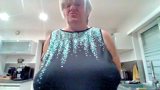 Snapshot of coquinesensuel chatting on July 19, 2026, 9:00 pm coquinesensuel online show from July 19, 2026, 9:00 pm