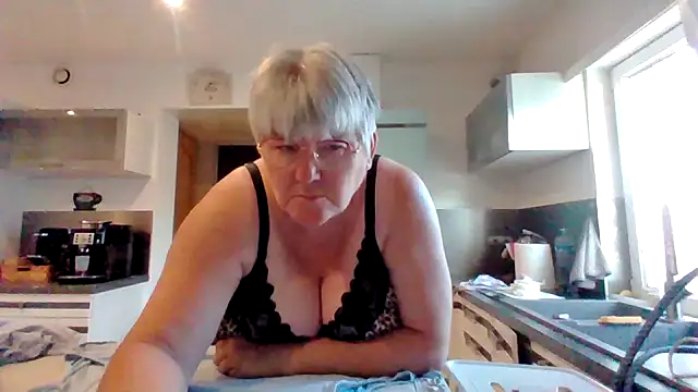 Snapshot of coquinesensuel chatting on July 29, 2026, 5:50 am coquinesensuel online show from July 29, 2026, 5:50 am