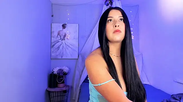 danaee shy online show from June 18, 2026, 8:25 pm