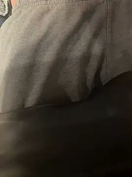 Snapshot of sfycio chatting on July 17, 2026, 9:28 am sfycio online show from July 17, 2026, 9:28 am