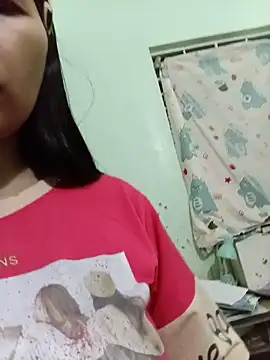 Snapshot of -milk-milk chatting on June 19, 2026, 12:11 pm -milk-milk online show from June 19, 2026, 12:11 pm