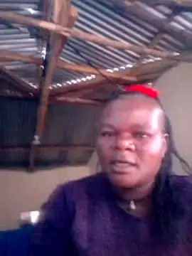Snapshot of PRETTY-LILY chatting on June 19, 2026, 1:39 pm PRETTY-LILY online show from June 19, 2026, 1:39 pm