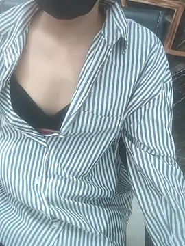 Snapshot of sushmita0 chatting on June 20, 2026, 2:33 pm sushmita0 online show from June 20, 2026, 2:33 pm