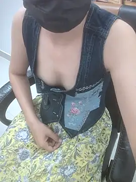 Snapshot of sushmita0 chatting on June 19, 2026, 2:01 pm sushmita0 online show from June 19, 2026, 2:01 pm