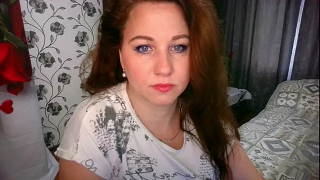 Snapshot of MirandaSummer2 chatting on June 26, 2026, 6:30 am MirandaSummer2 online show from June 26, 2026, 6:30 am