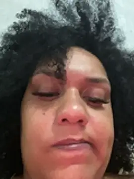 Snapshot of estrellla1 chatting on June 25, 2026, 1:47 am estrellla1 online show from June 25, 2026, 1:47 am