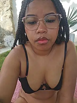 Snapshot of Alexandra_Jaramillo chatting on June 21, 2026, 12:22 pm Alexandra Jaramillo online show from June 21, 2026, 12:22 pm