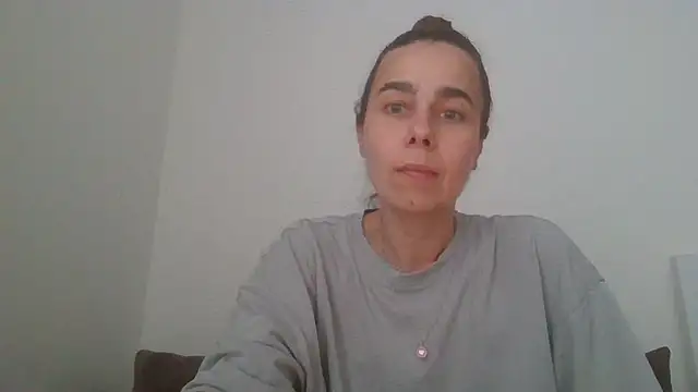 Snapshot of Vanelleda chatting on July 8, 2026, 1:01 pm Vanelleda online show from July 8, 2026, 1:01 pm
