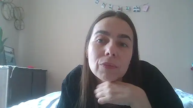 Snapshot of Vanelleda chatting on August 4, 2026, 8:52 am Vanelleda online show from August 4, 2026, 8:52 am