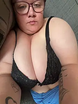 Honey HazelX online show from June 28, 2026, 8:31 am