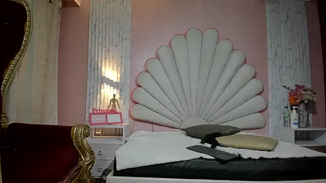 Mirarossi  online show from June 29, 2026, 7:46 pm