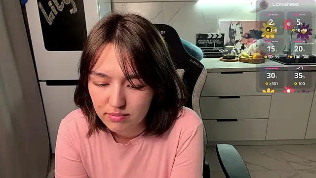 LilyPopss online show from June 20, 2026, 7:30 pm