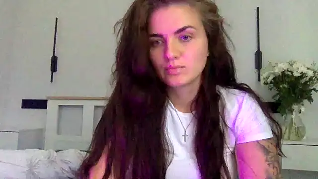Violeya online show from June 30, 2026, 9:42 am