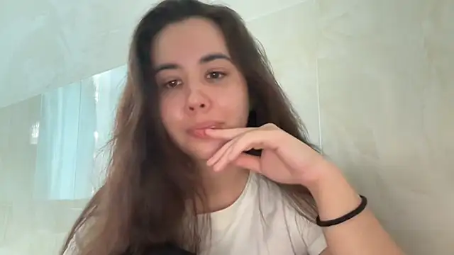 Rionetta online show from July 9, 2026, 12:44 am