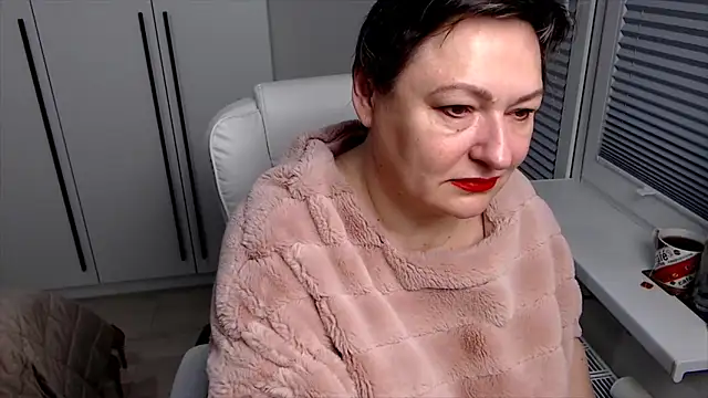 ScarlettReed online show from December 22, 2025, 6:57 am