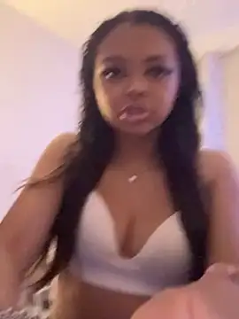 Snapshot of CindyBabes chatting on June 27, 2026, 9:10 pm CindyBabes online show from June 27, 2026, 9:10 pm