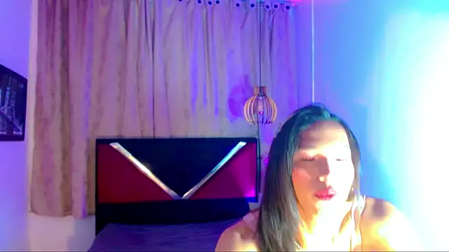 Snapshot of Maelys_and_ahlaiya chatting on July 1, 2026, 7:25 pm Maelys and ahlaiya online show from July 1, 2026, 7:25 pm