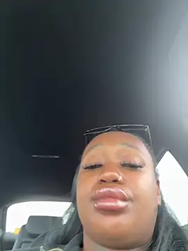 Ebonnyxx online show from July 3, 2026, 11:39 am