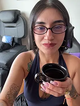 Snapshot of JennaNovva chatting on July 28, 2026, 4:39 pm JennaNovva online show from July 28, 2026, 4:39 pm