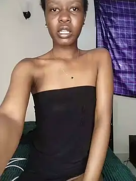 Snapshot of Holy_sinnerr chatting on August 2, 2026, 1:31 pm Holy sinnerr online show from August 2, 2026, 1:31 pm