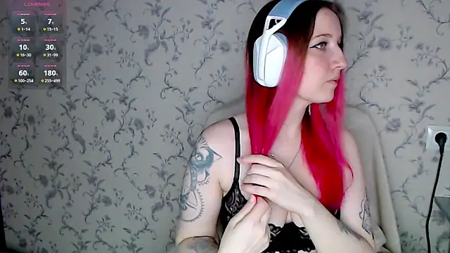Snapshot of Tastycherrypie chatting on July 25, 2026, 7:05 am Tastycherrypie online show from July 25, 2026, 7:05 am