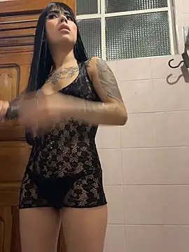 Snapshot of -Brittanny chatting on July 5, 2026, 2:05 am -Brittanny online show from July 5, 2026, 2:05 am