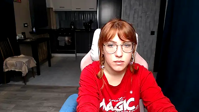 Reginasmilee online show from October 12, 2025, 11:39 pm