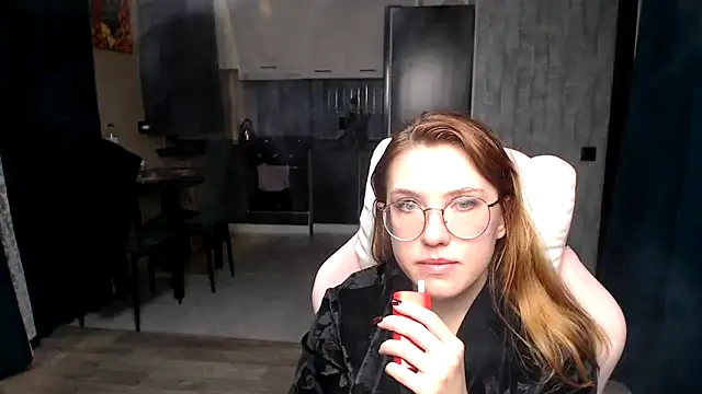 Reginasmilee online show from November 8, 2025, 12:36 am