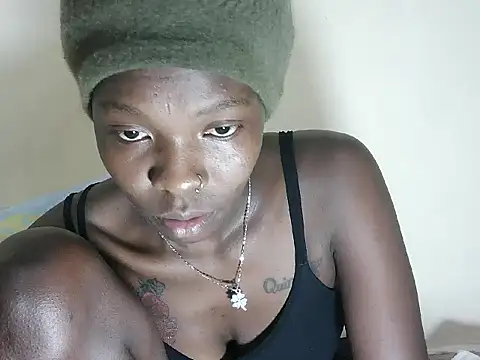 Snapshot of pretty_sandie chatting on July 11, 2026, 12:27 pm pretty sandie online show from July 11, 2026, 12:27 pm