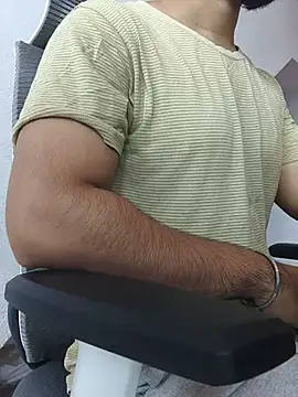 Snapshot of 8inch_hunk19 chatting on July 21, 2026, 6:04 am 8inch hunk19 online show from July 21, 2026, 6:04 am