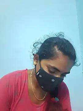 Snapshot of Megavarthinii chatting on June 23, 2026, 7:12 pm Megavarthinii online show from June 23, 2026, 7:12 pm