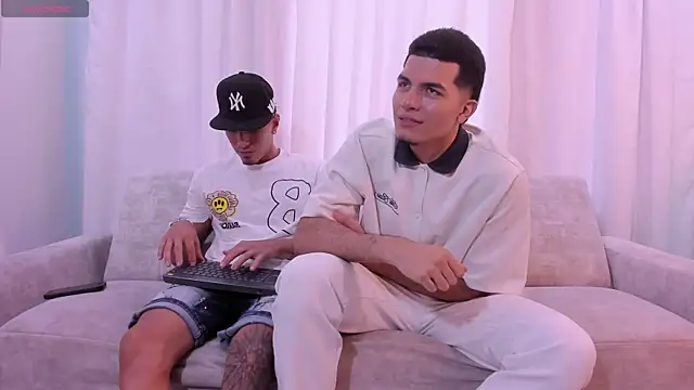 Drake friends online show from June 26, 2026, 2:34 pm