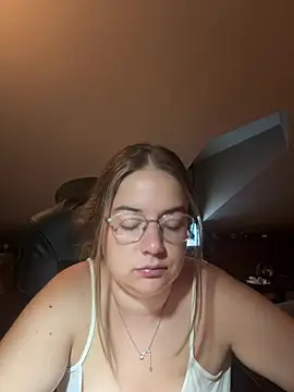 Evabrun1 online show from July 9, 2026, 11:26 pm