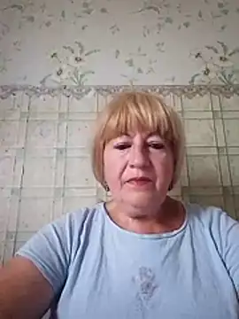 EmmaSwan555 online show from July 10, 2026, 2:39 pm
