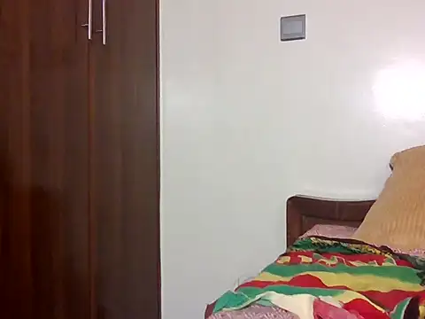 Snapshot of fineriri chatting on June 28, 2026, 12:39 am fineriri online show from June 28, 2026, 12:39 am
